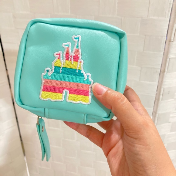 Believe In Magic Turquoise Castle Zip mini pouch - Picture 4 of 6